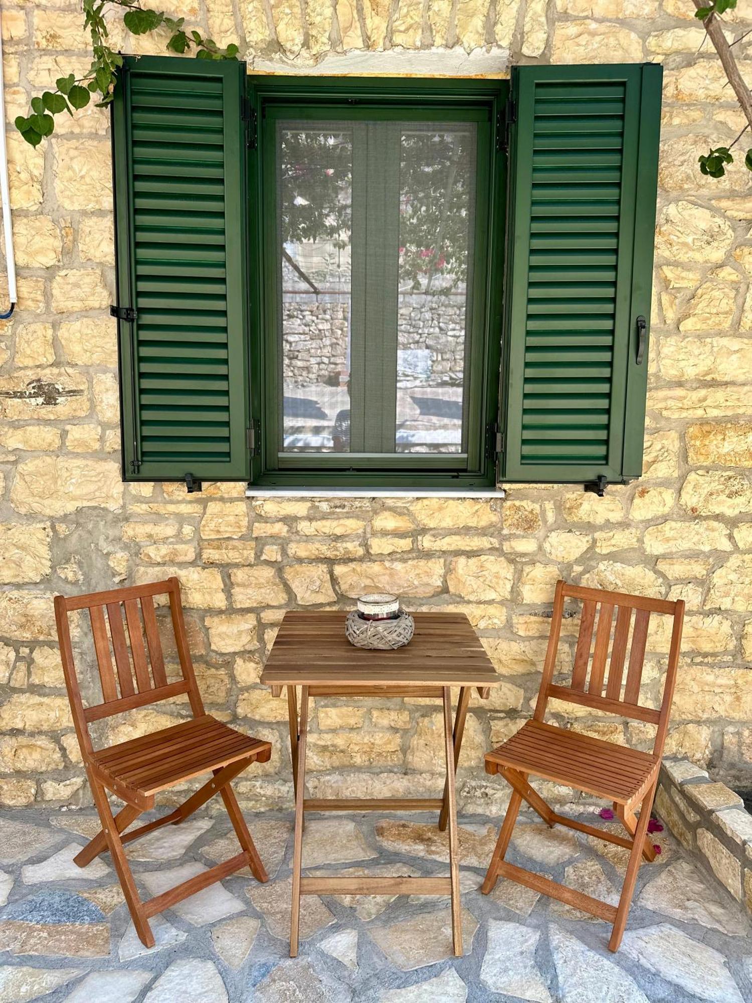 Chrysavgi Stone House Villa Katomerion Exterior photo