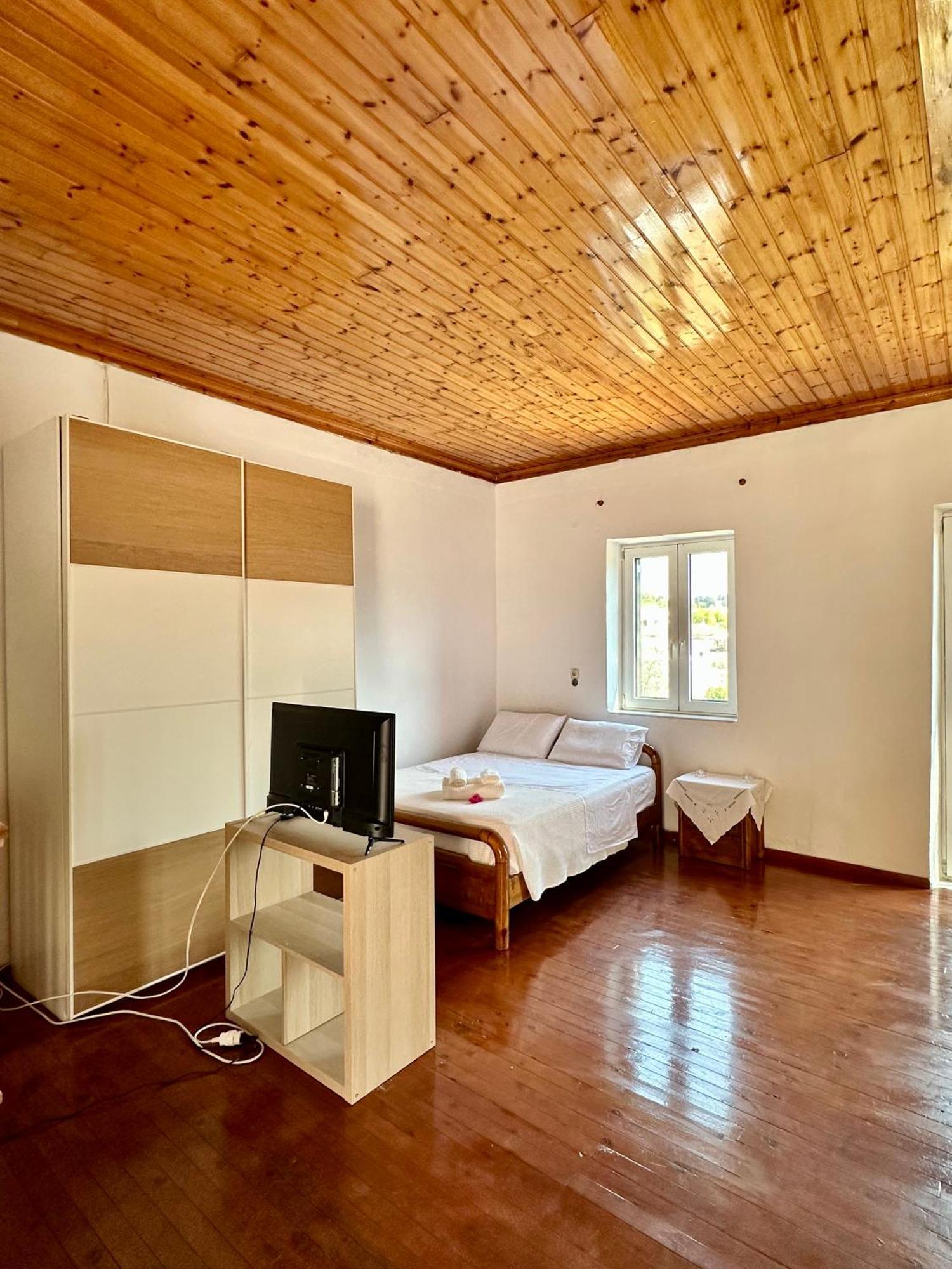 Chrysavgi Stone House Villa Katomerion Exterior photo